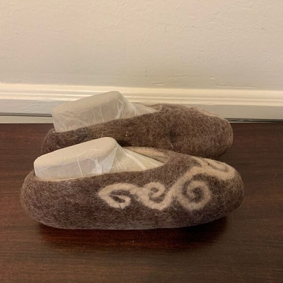 Handmade felt slippers from merino wool size 6  new - Picture 2 of 6